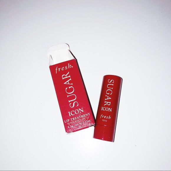 Fresh Sugar Lip Treatment - Icon Red - Picture 6 of 7